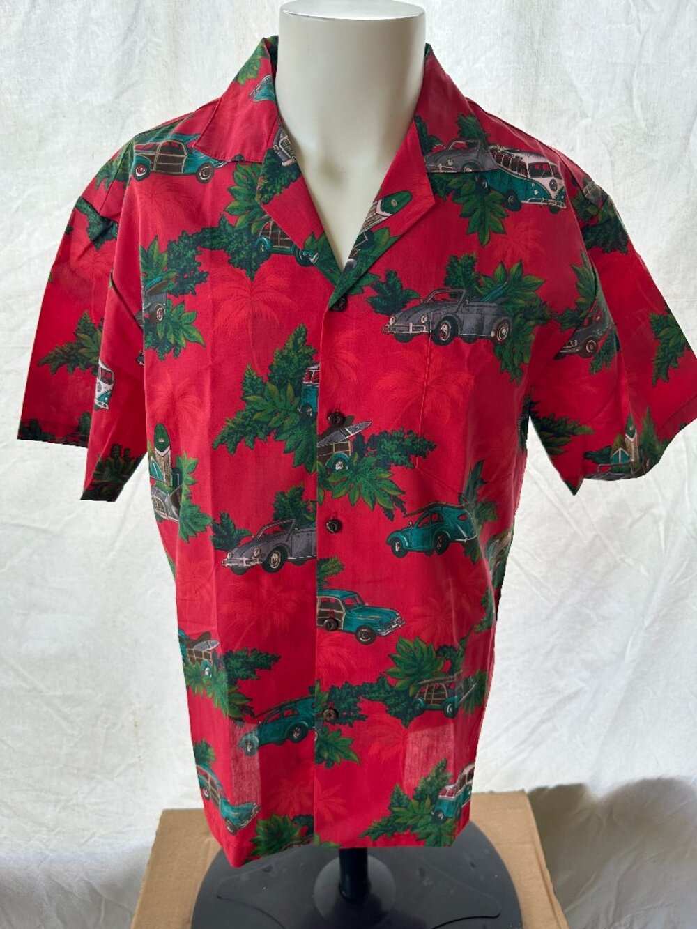 Vintage Halekulani Floral VW Bug Van Pattern Red Hawaiian Shirt Size Medium Cott